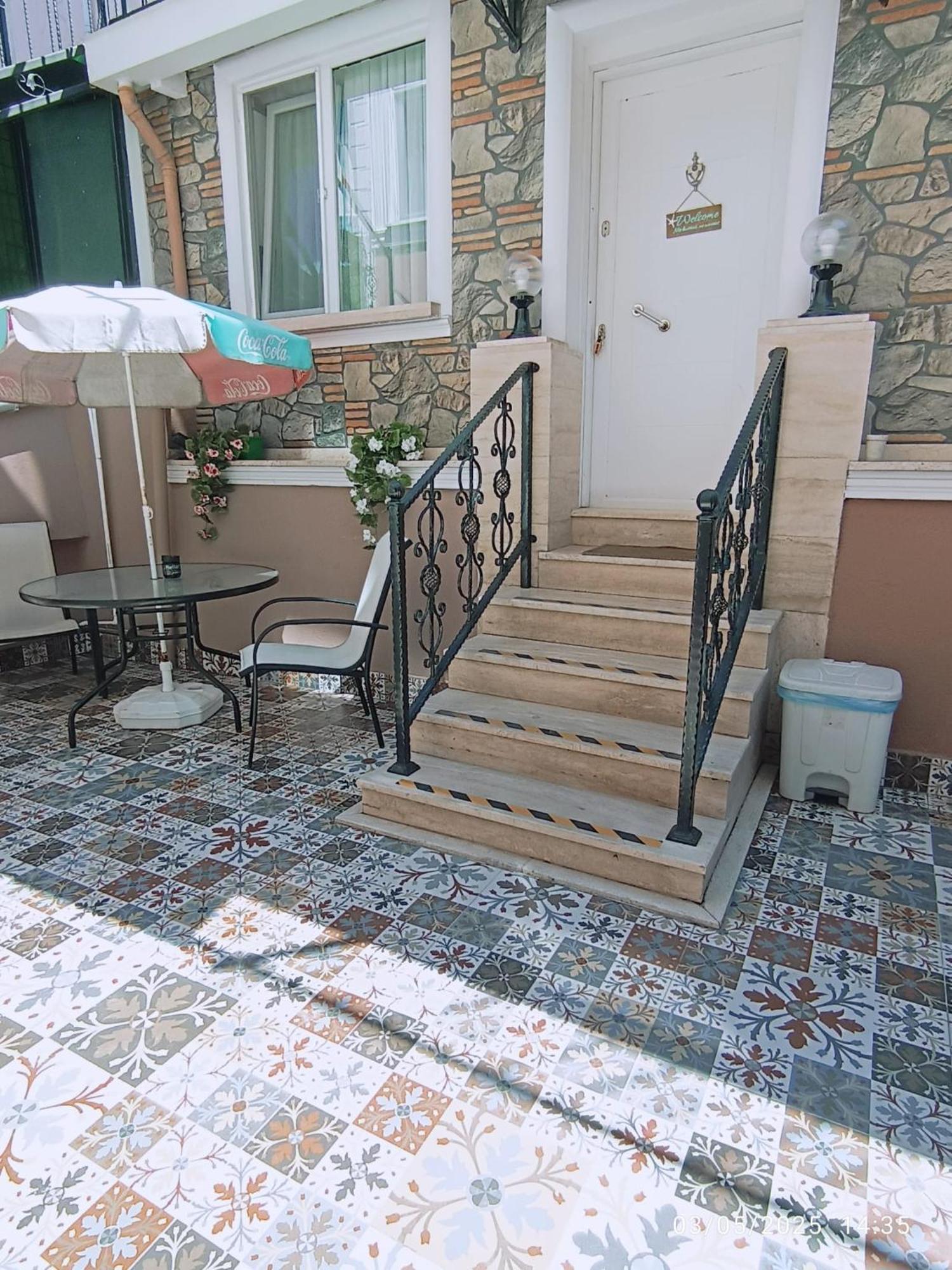 Little Palace Blue Apartment Istanbul Bagian luar foto